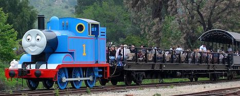 An anarchic human group makes a train run on time.